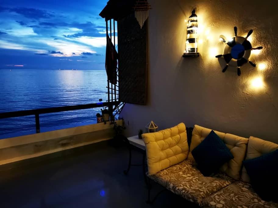 Seafront Sunsetspa Πορτ Ντίξον Εξωτερικό φωτογραφία